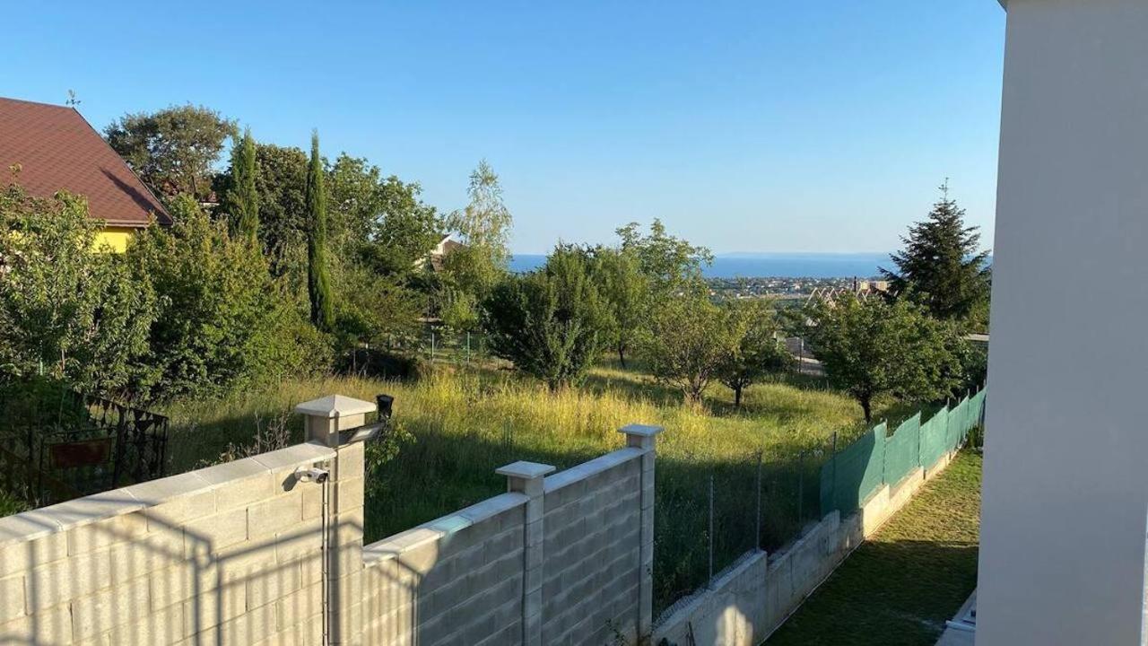 Lola seaview guest house. Уютный Домик в Варне Варна Экстерьер фото